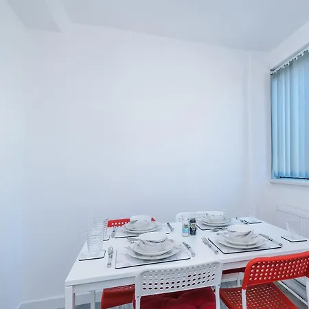 Дом отдыха Sleeps 10-5 Beds-Parking-Bright- Fast Wifi Скиптон